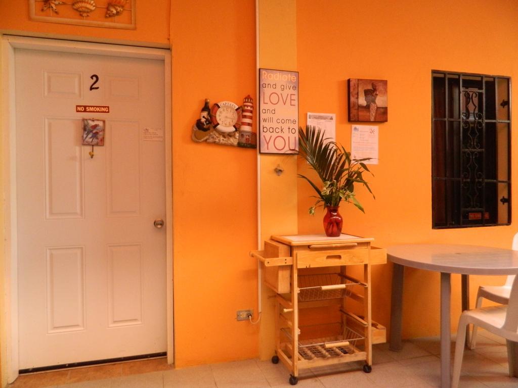 Bella Sombra Guest House Downtown 伯利兹城 客房 照片