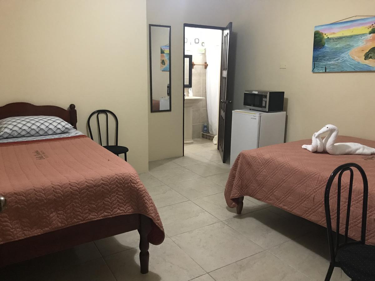 Bella Sombra Guest House Downtown 伯利兹城 外观 照片
